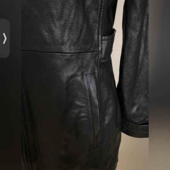 Eddie Bauer Women's Classic Black genuine Leather Jacket . - Picture 7 of 8